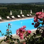 Castello Di Fulignano Isalfredo Ground Floor شقة