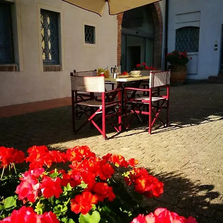 Apartamento Castello Di Fulignano Isalfredo Ground Floor *